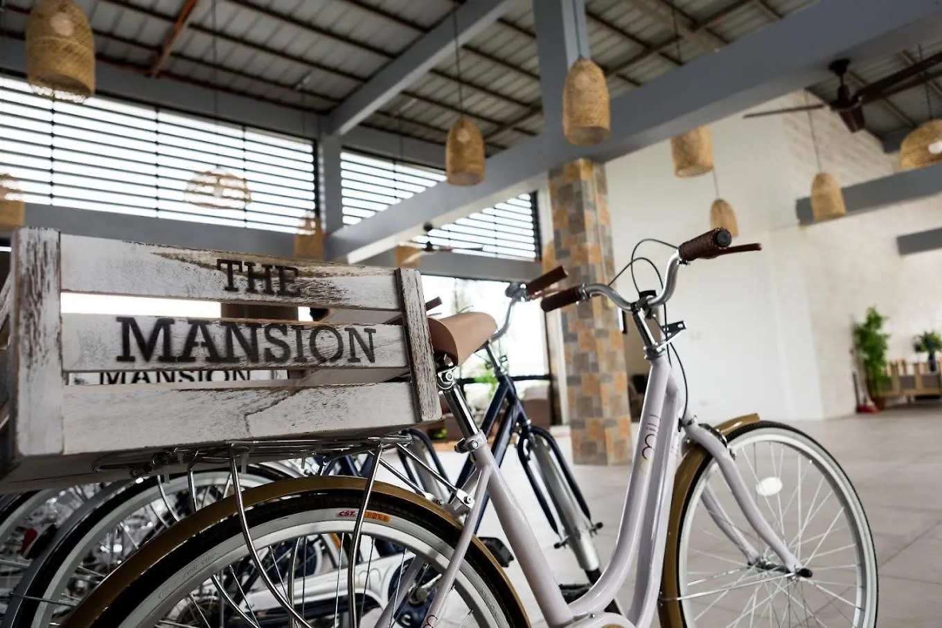 The Mansion Boutique Hotel Mabalacat 4*,